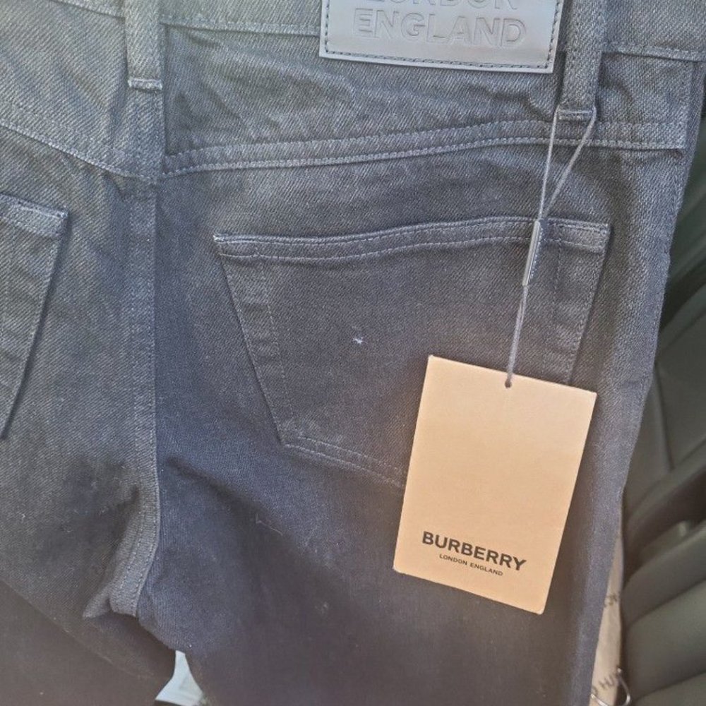 Burberry jeans 👖